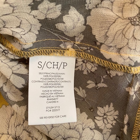 Cabi Amelia Gather Blouse Yellow Marigold Sleeveless size small - Picture 9 of 9